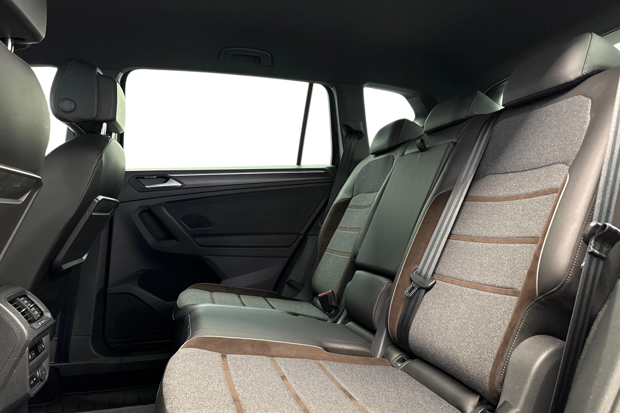 musta SEAT Tarraco 2019 kuva 11.