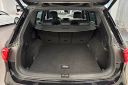 musta SEAT Tarraco 2019 kuva 15.