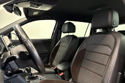 musta SEAT Tarraco 2019 kuva 18.