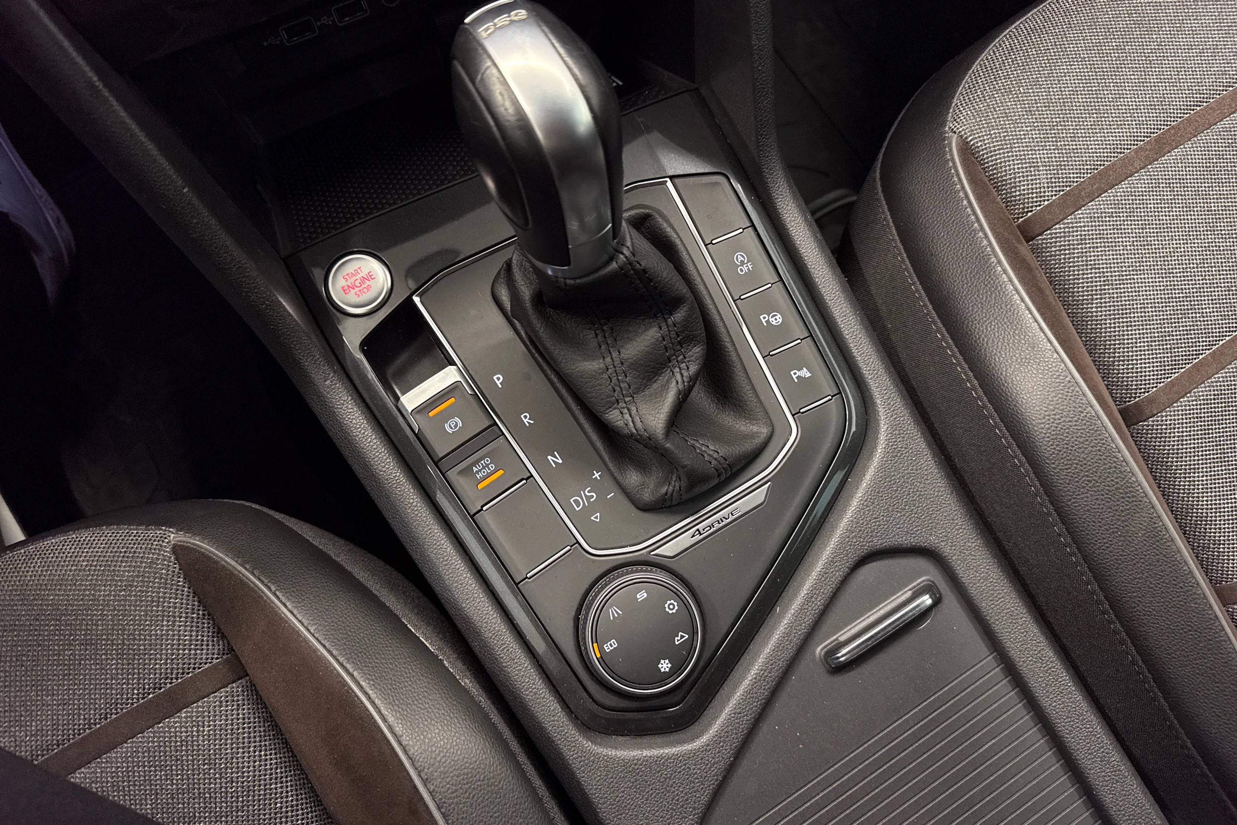 musta SEAT Tarraco 2019 kuva 39.