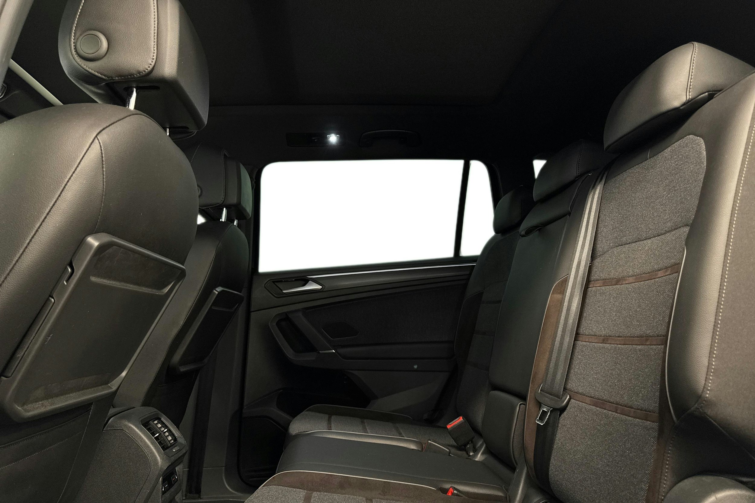 sininen SEAT Tarraco 2019 kuva 13.