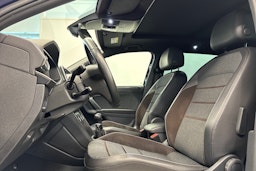 sininen SEAT Tarraco 2019 kuva 19.
