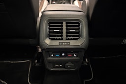 sininen SEAT Tarraco 2019 kuva 21.
