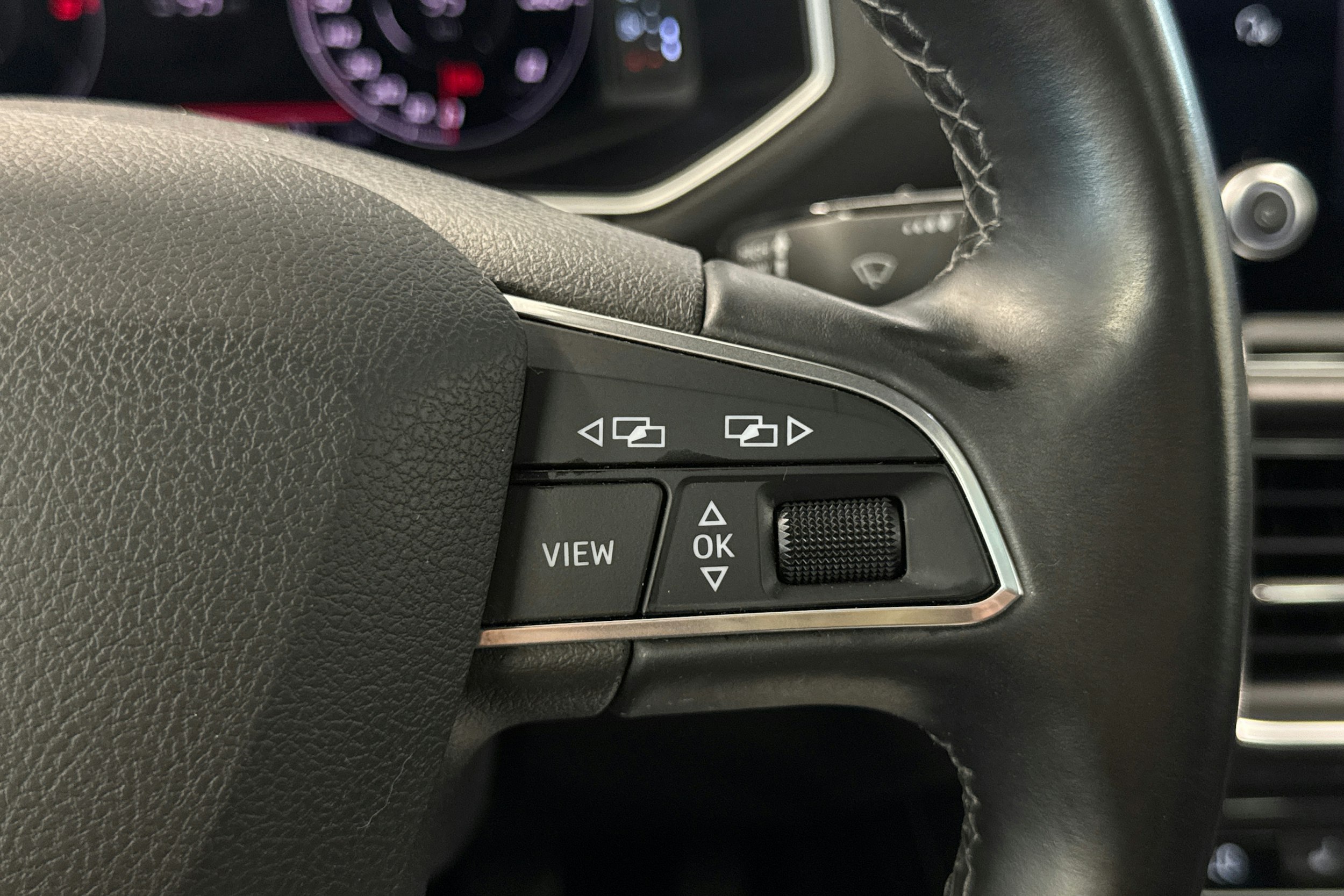 sininen SEAT Tarraco 2019 kuva 26.