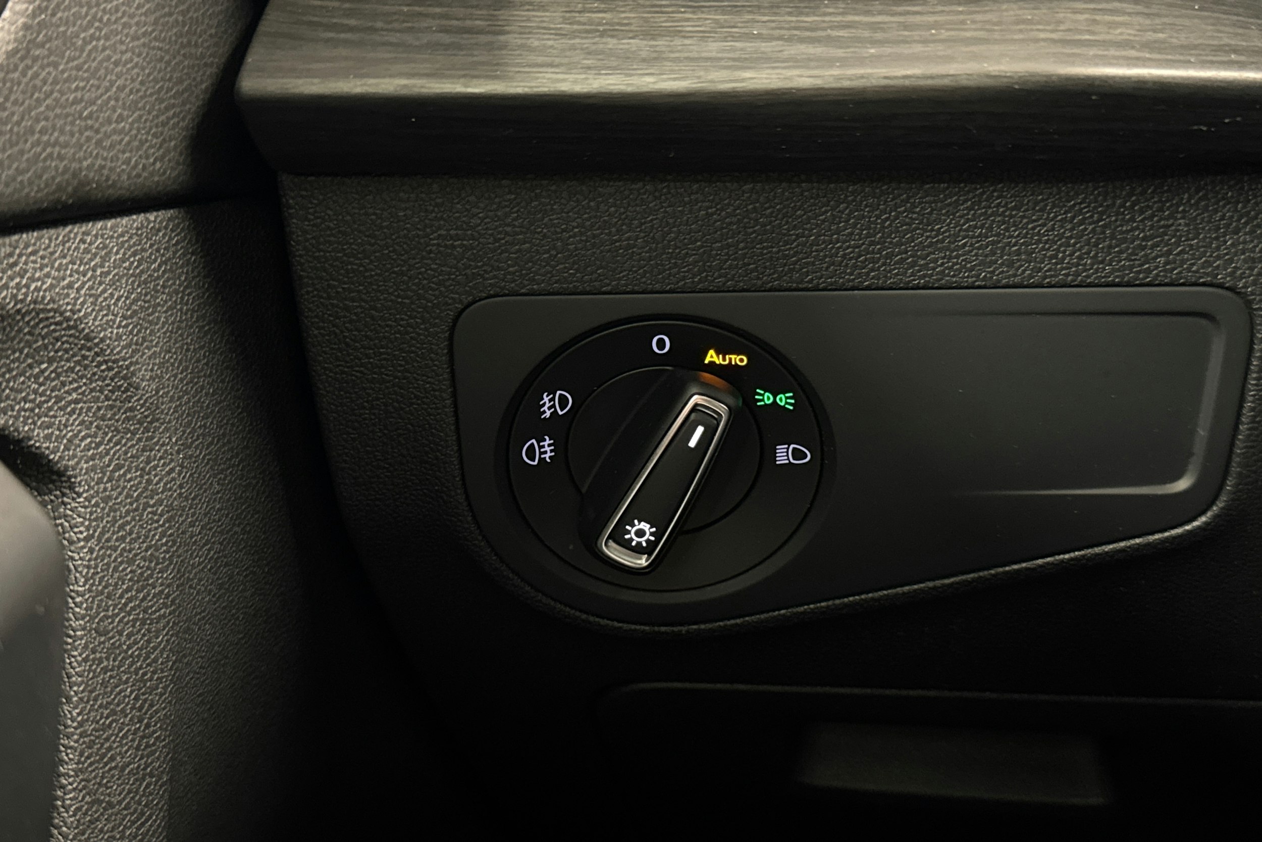sininen SEAT Tarraco 2019 kuva 27.