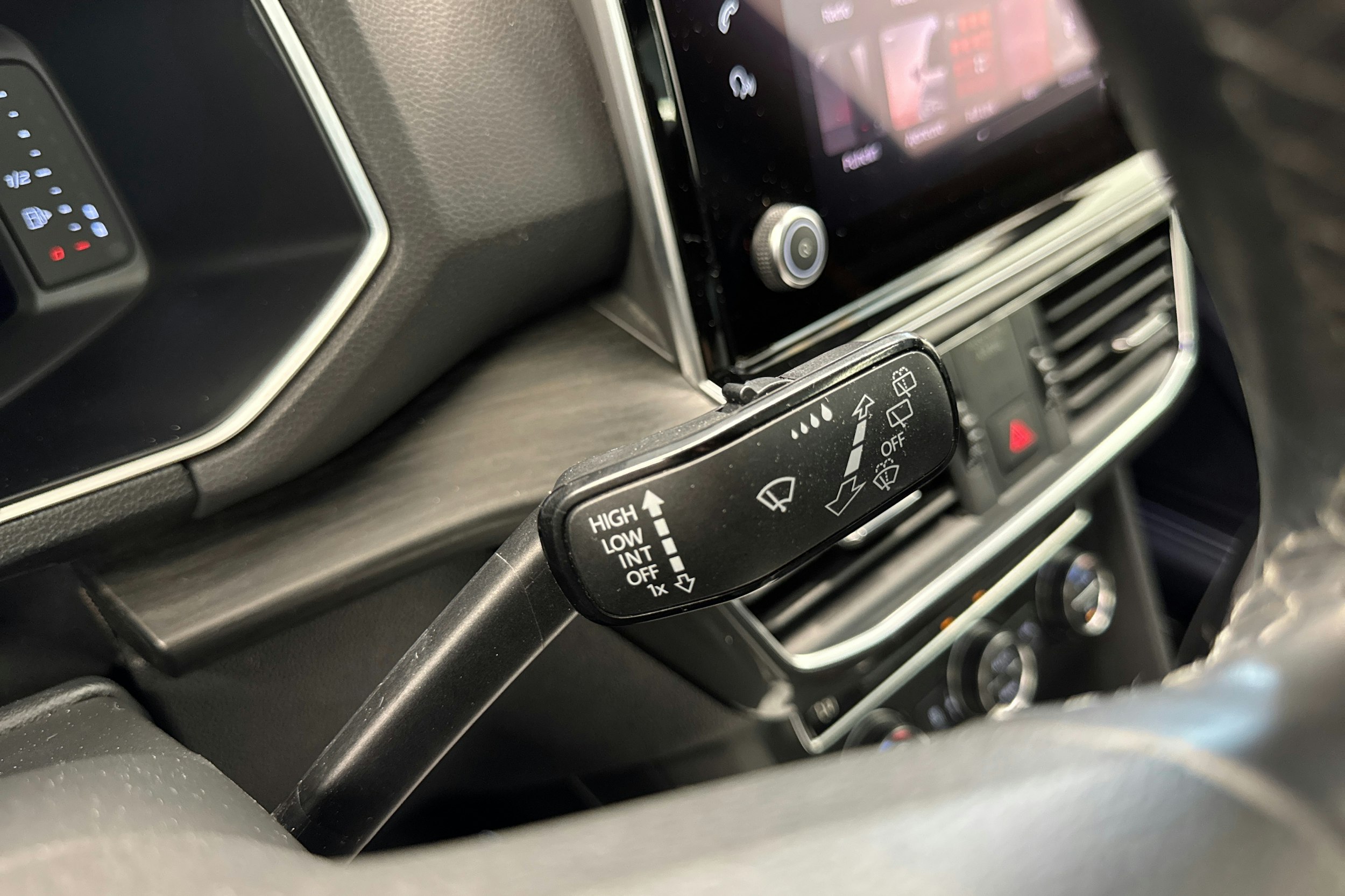 sininen SEAT Tarraco 2019 kuva 29.