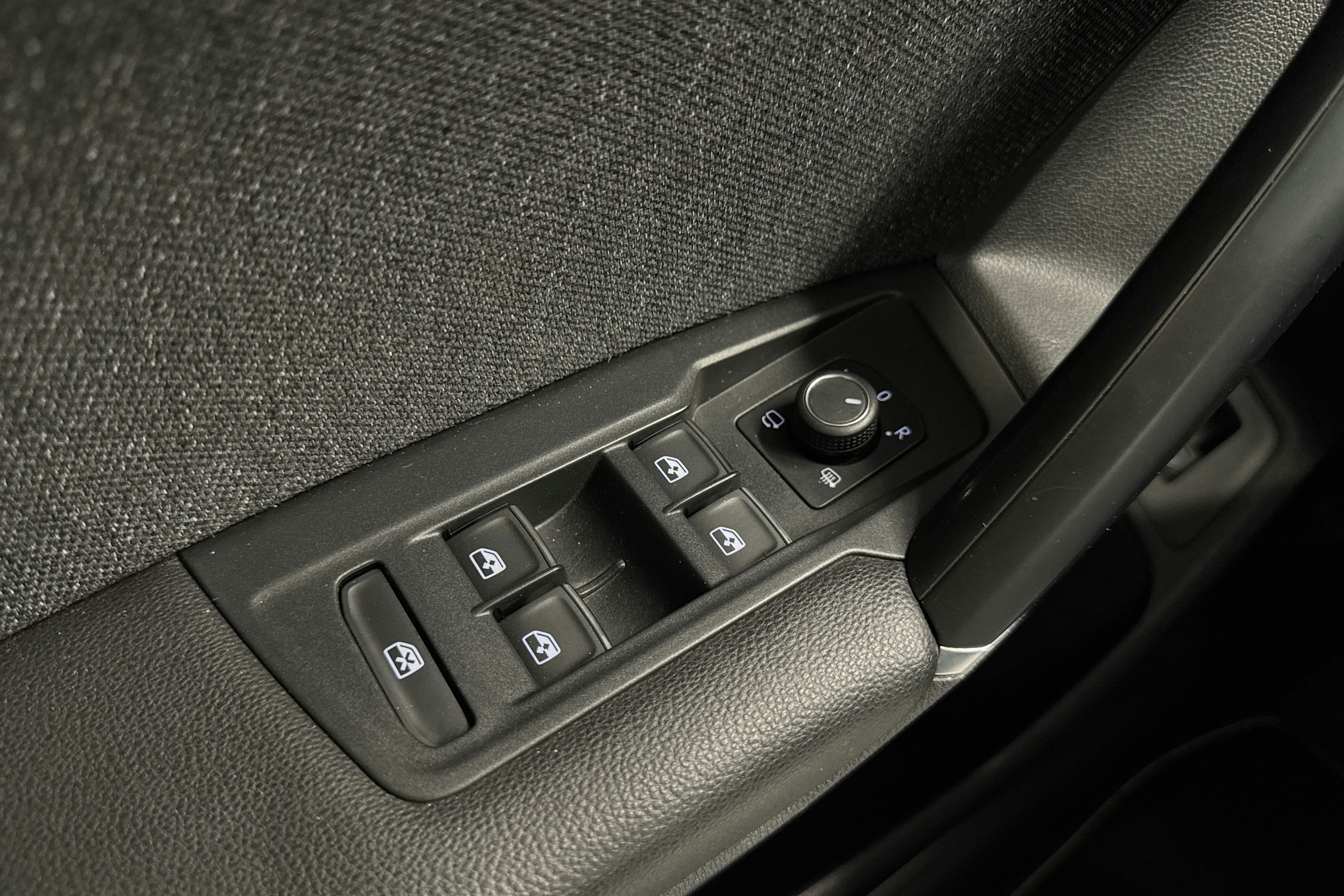 sininen SEAT Tarraco 2019 kuva 31.