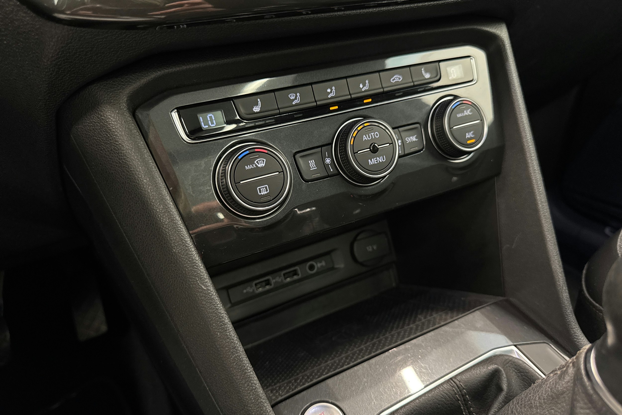 sininen SEAT Tarraco 2019 kuva 34.