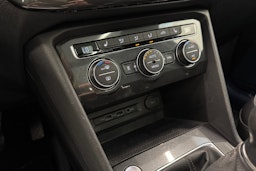 sininen SEAT Tarraco 2019 kuva 34.