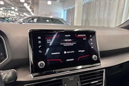 sininen SEAT Tarraco 2019 kuva 38.