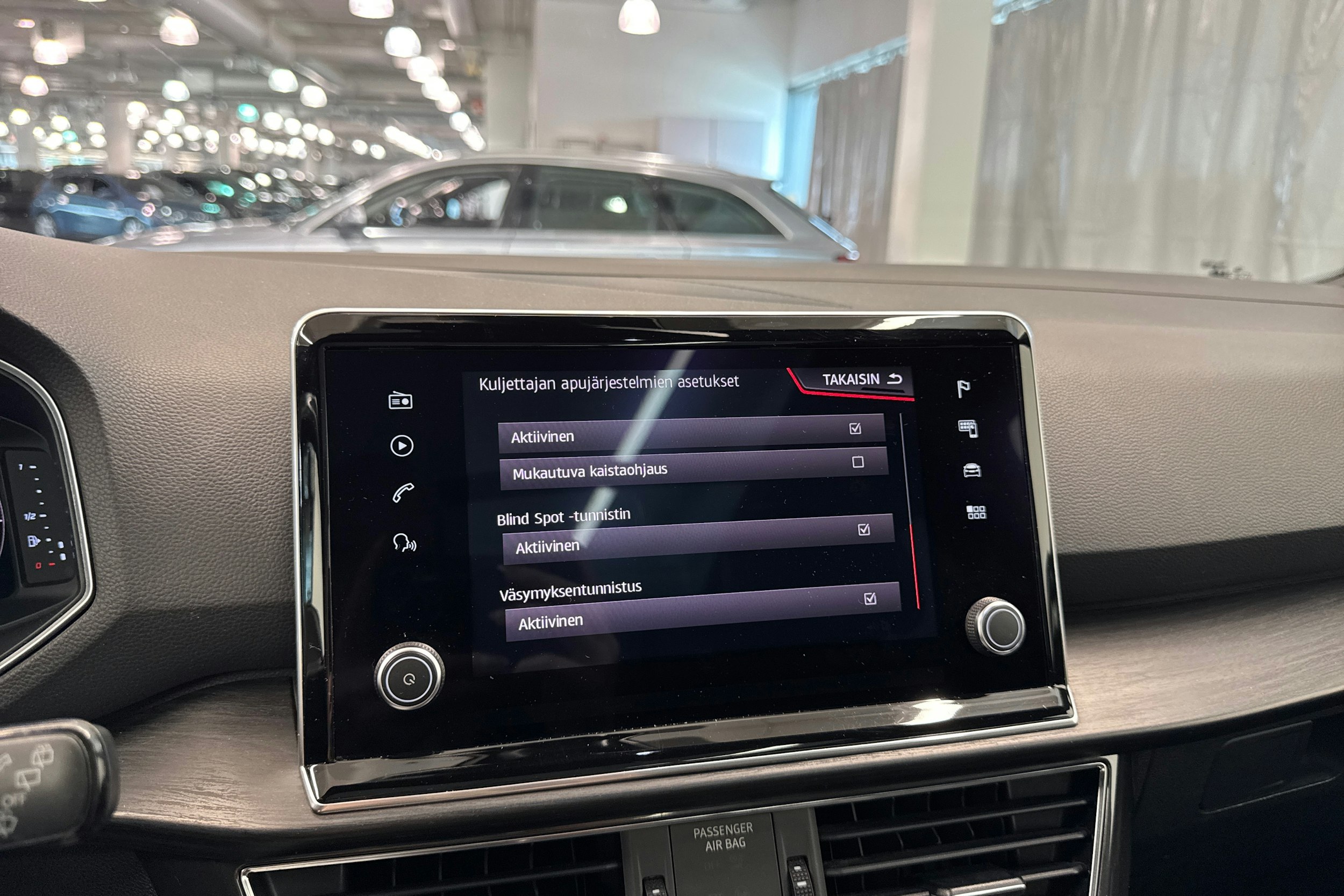 sininen SEAT Tarraco 2019 kuva 42.