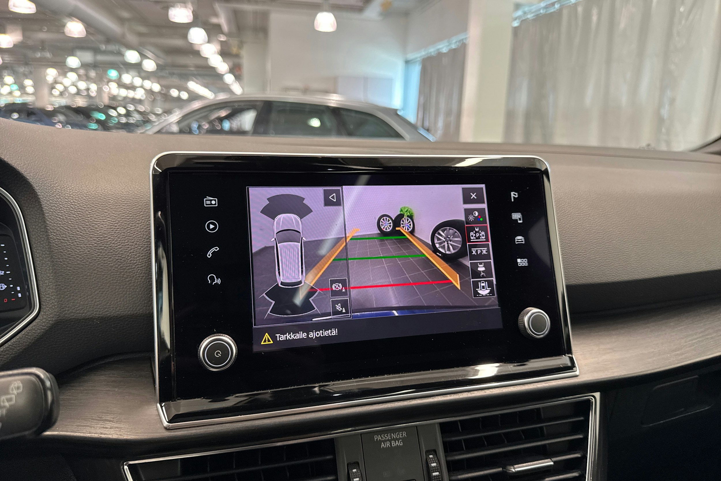 sininen SEAT Tarraco 2019 kuva 43.