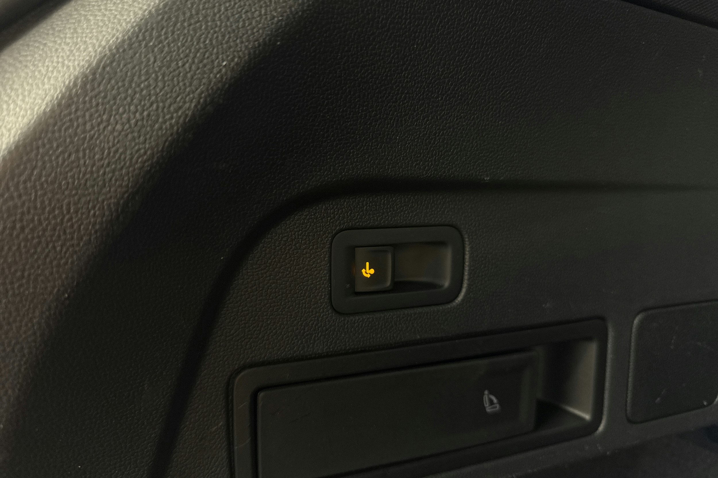 sininen SEAT Tarraco 2019 kuva 47.