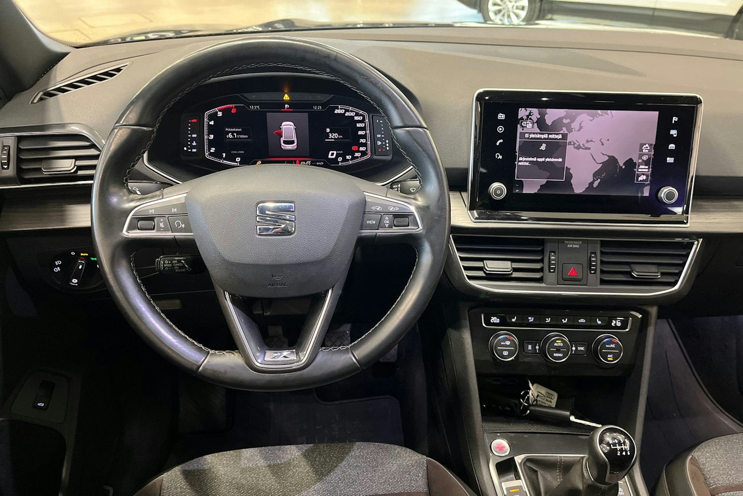 harmaa SEAT Tarraco 2019 kuva 20.
