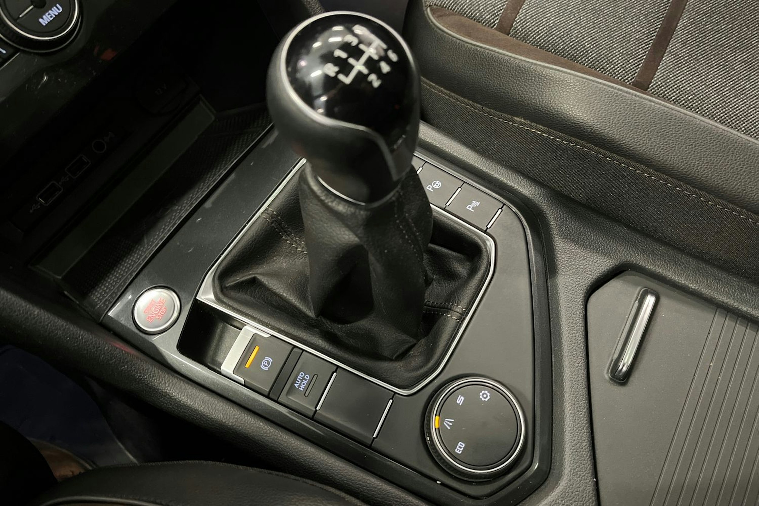 harmaa SEAT Tarraco 2019 kuva 32.