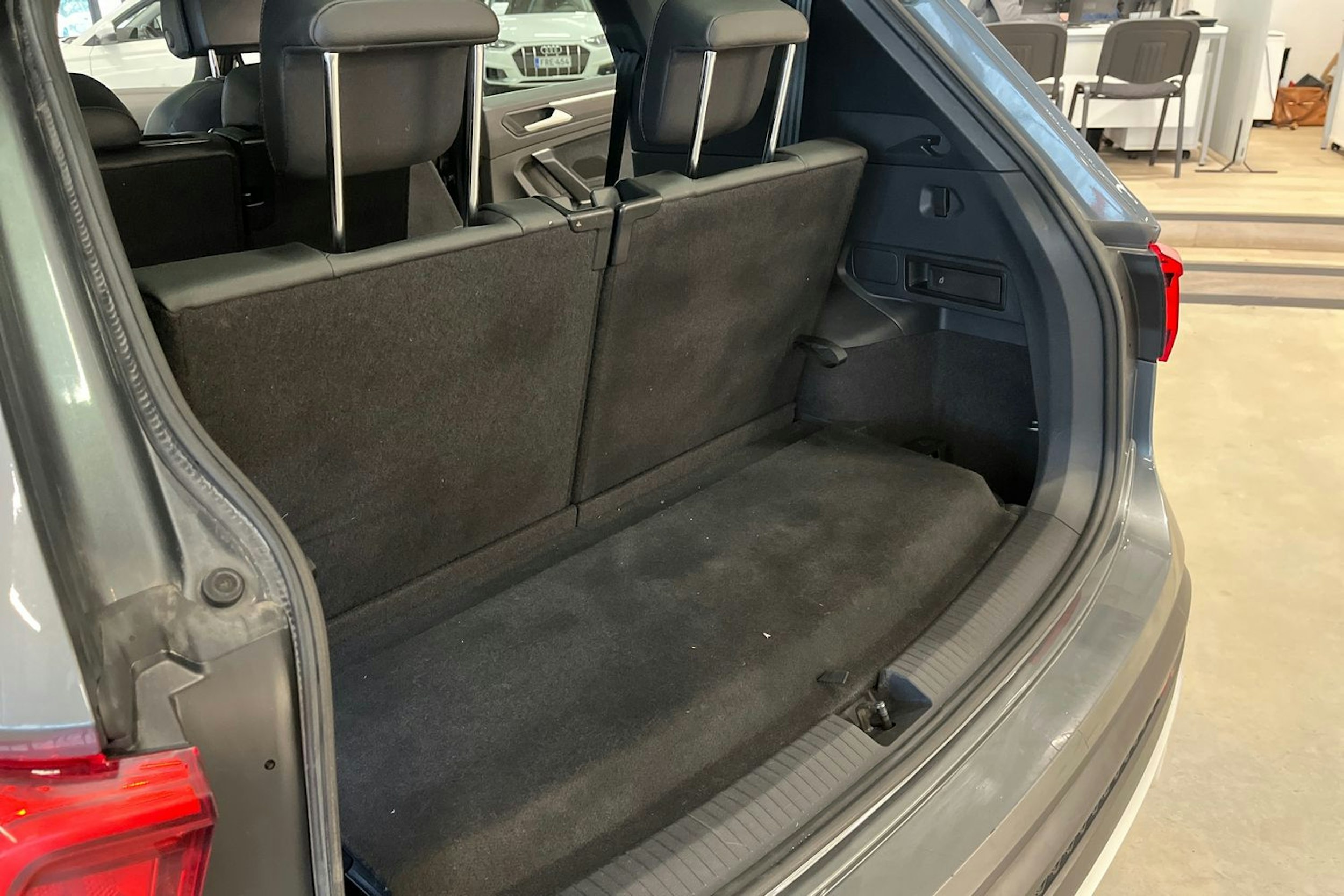 harmaa SEAT Tarraco 2019 kuva 42.