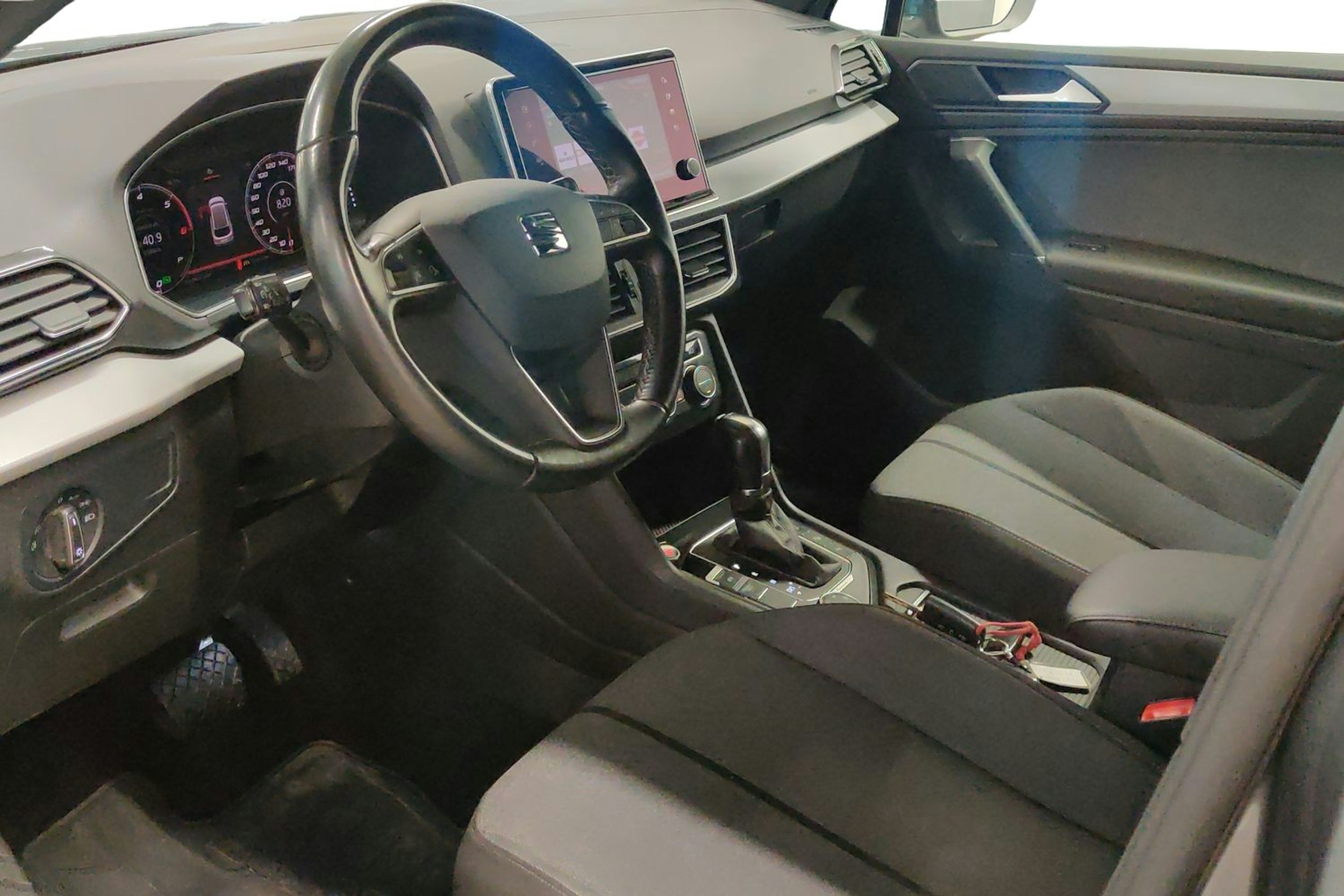 harmaa SEAT Tarraco 2019 kuva 7.