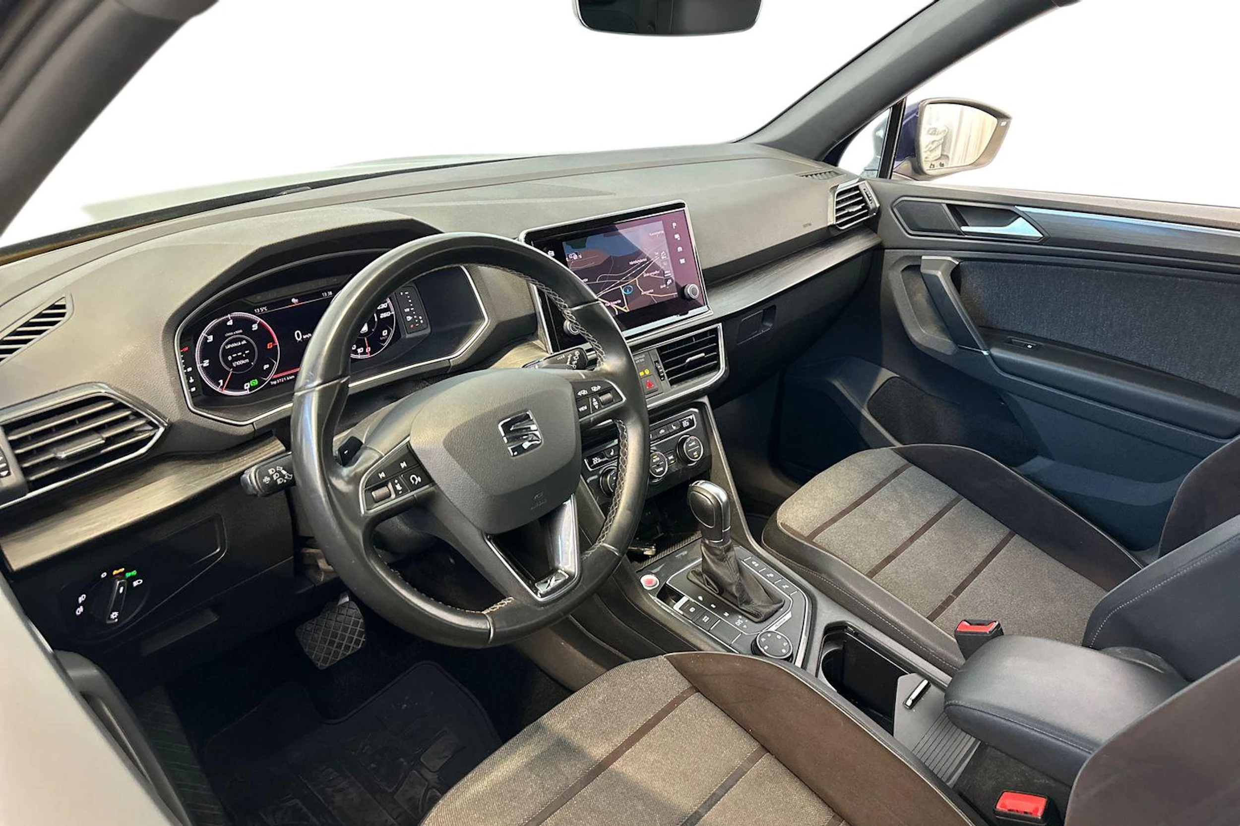 sininen SEAT Tarraco 2019 kuva 6.