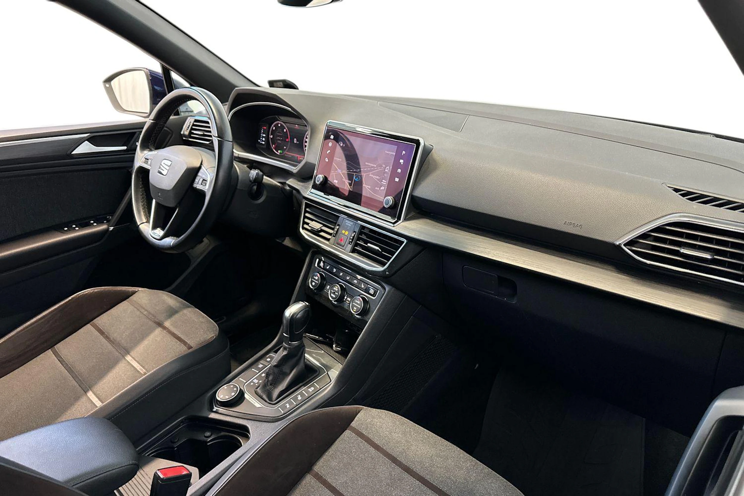 sininen SEAT Tarraco 2019 kuva 7.