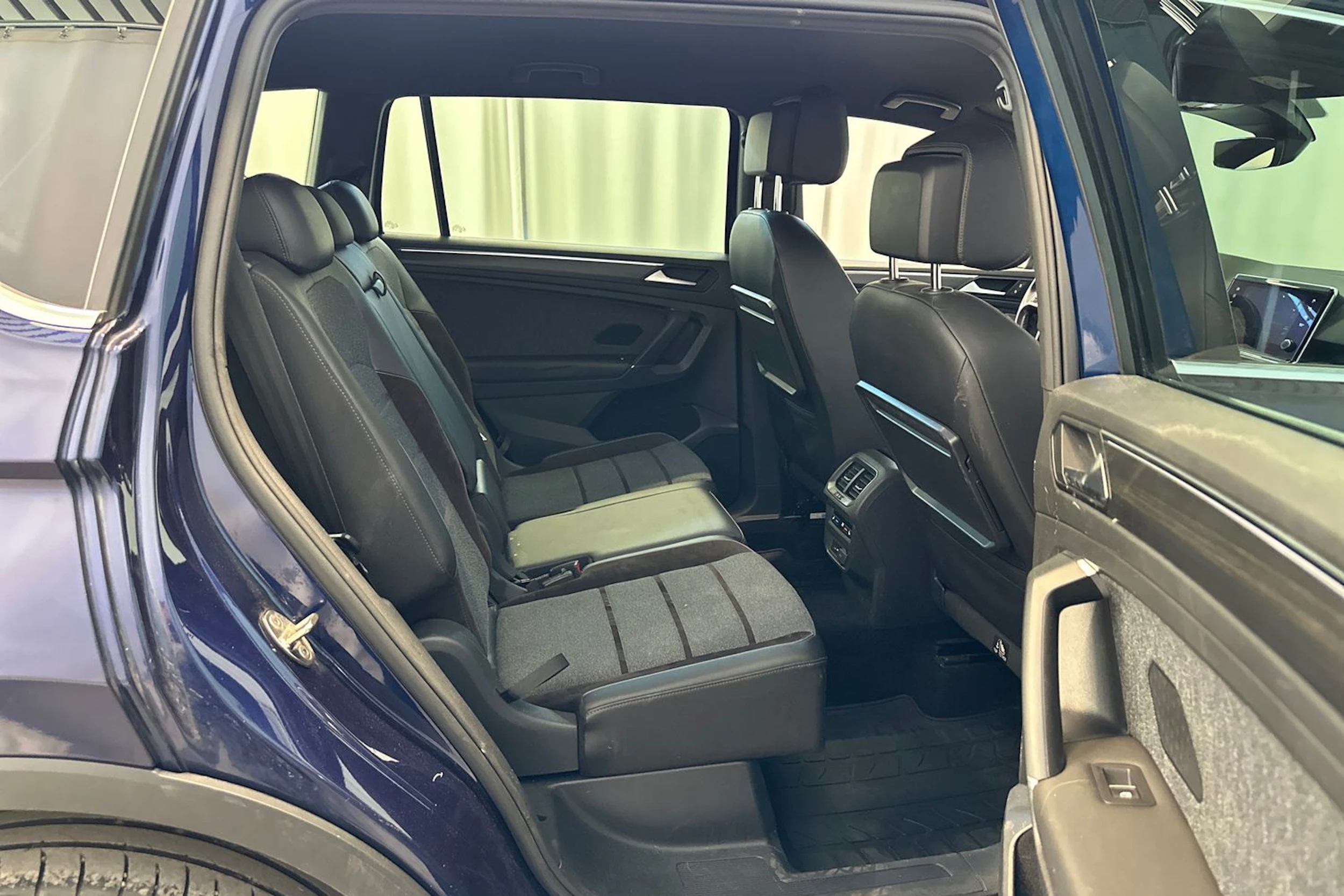 sininen SEAT Tarraco 2019 kuva 12.