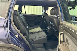 sininen SEAT Tarraco 2019 kuva 12.