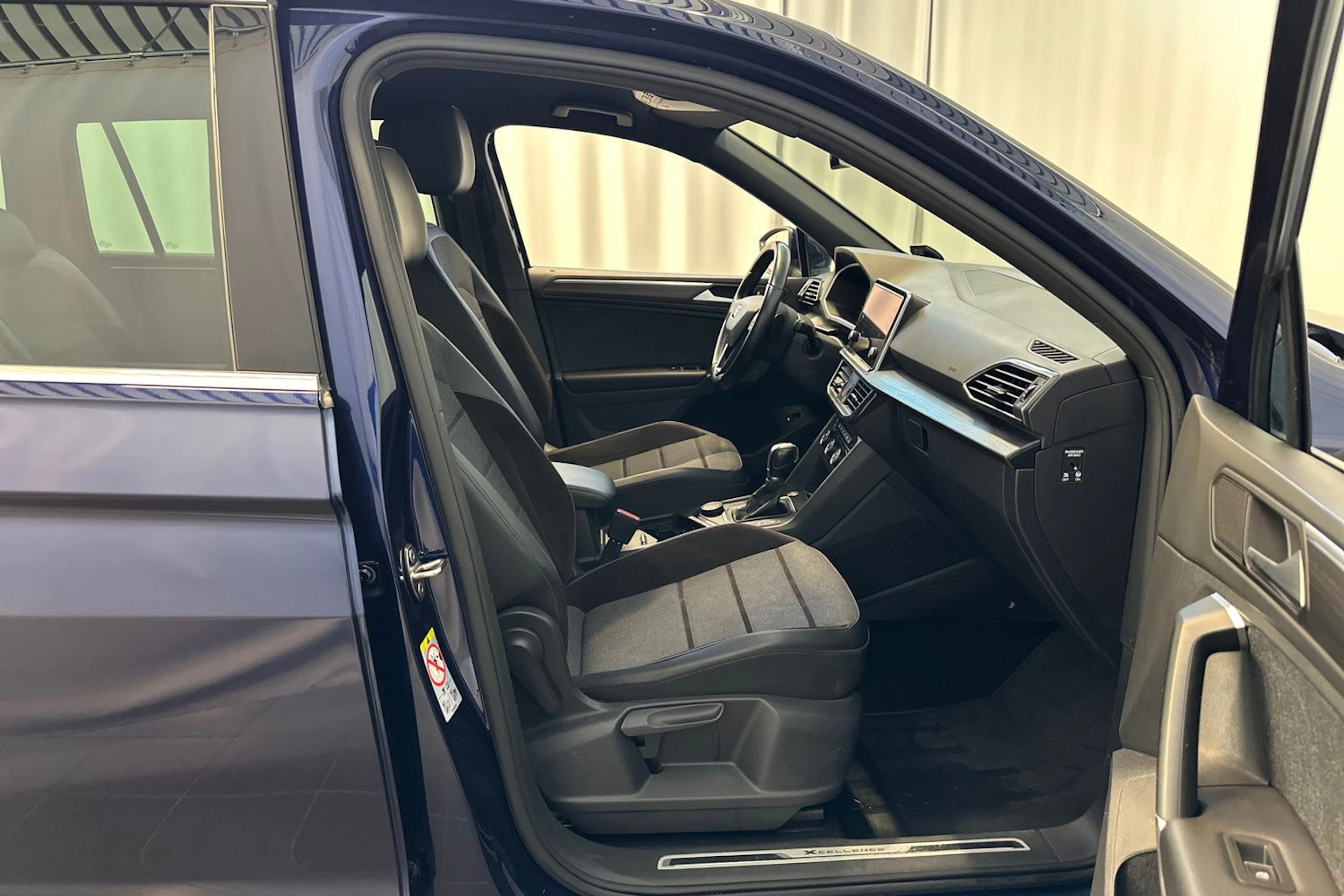 sininen SEAT Tarraco 2019 kuva 13.