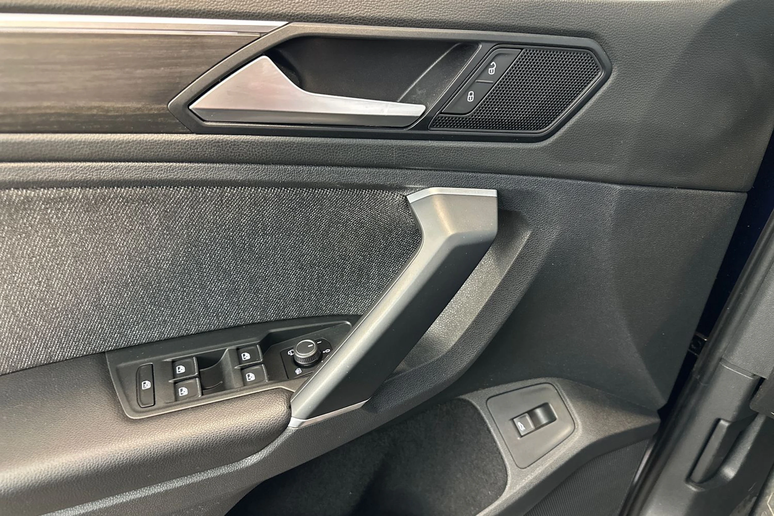sininen SEAT Tarraco 2019 kuva 15.