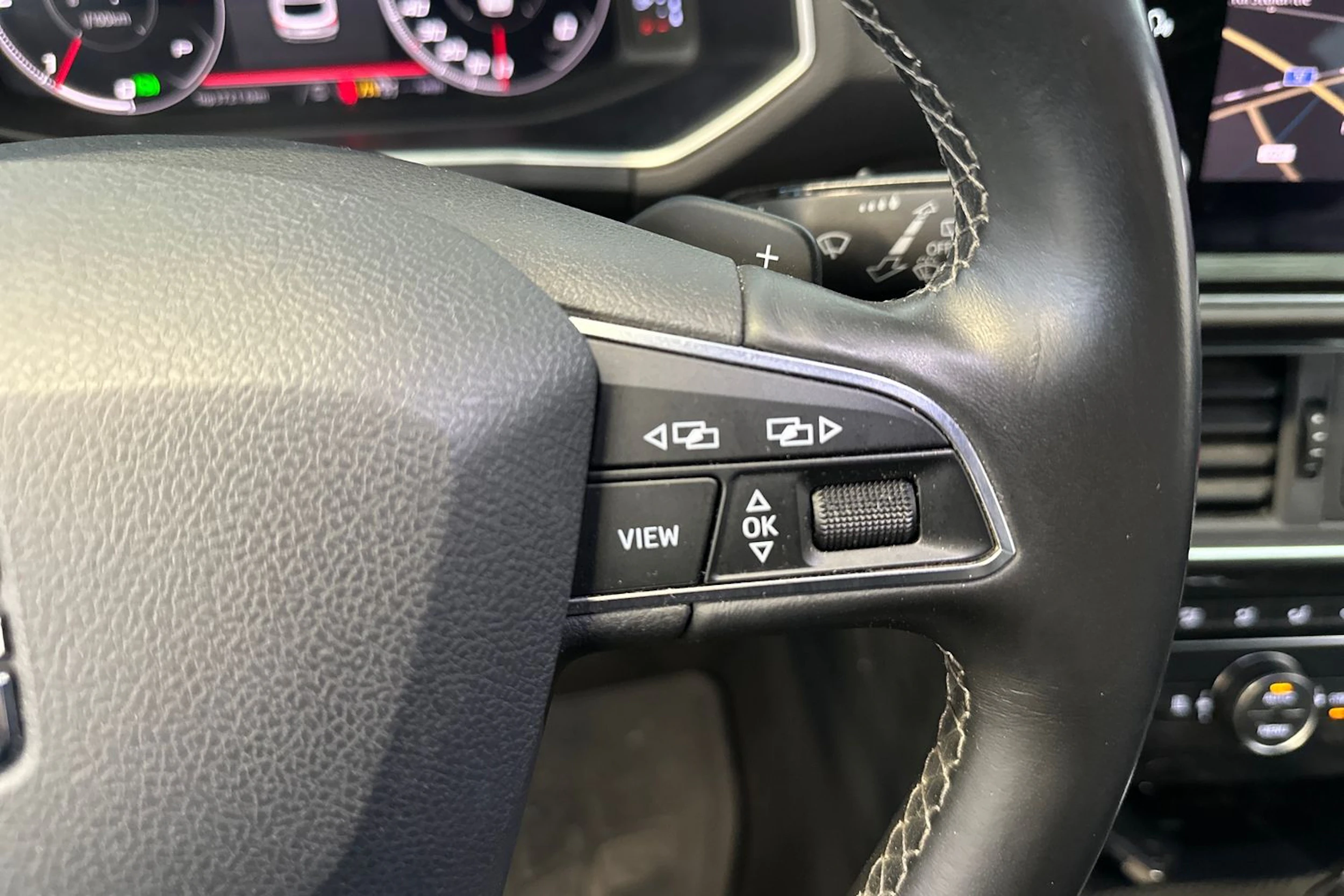 sininen SEAT Tarraco 2019 kuva 18.