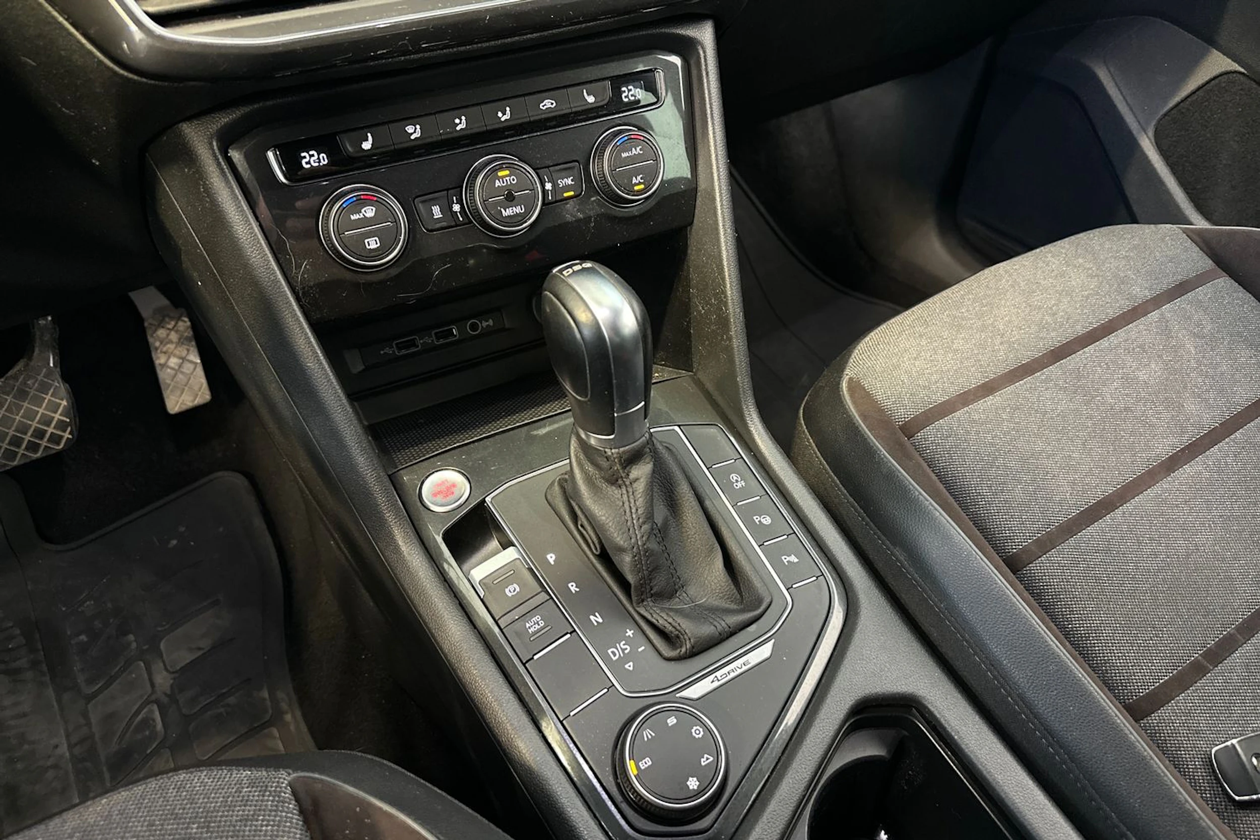 sininen SEAT Tarraco 2019 kuva 24.