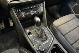 sininen SEAT Tarraco 2019 kuva 24.