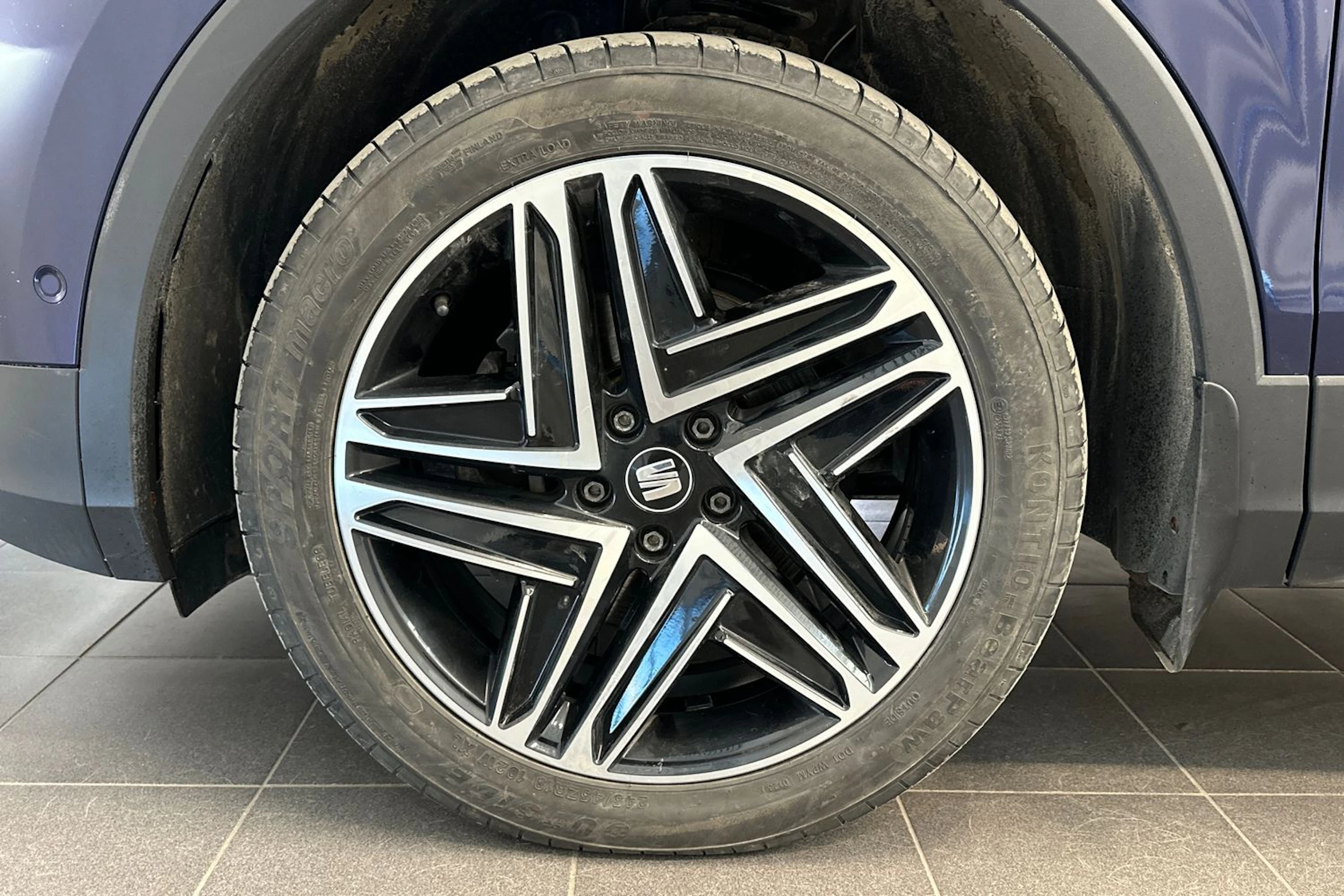 sininen SEAT Tarraco 2019 kuva 27.