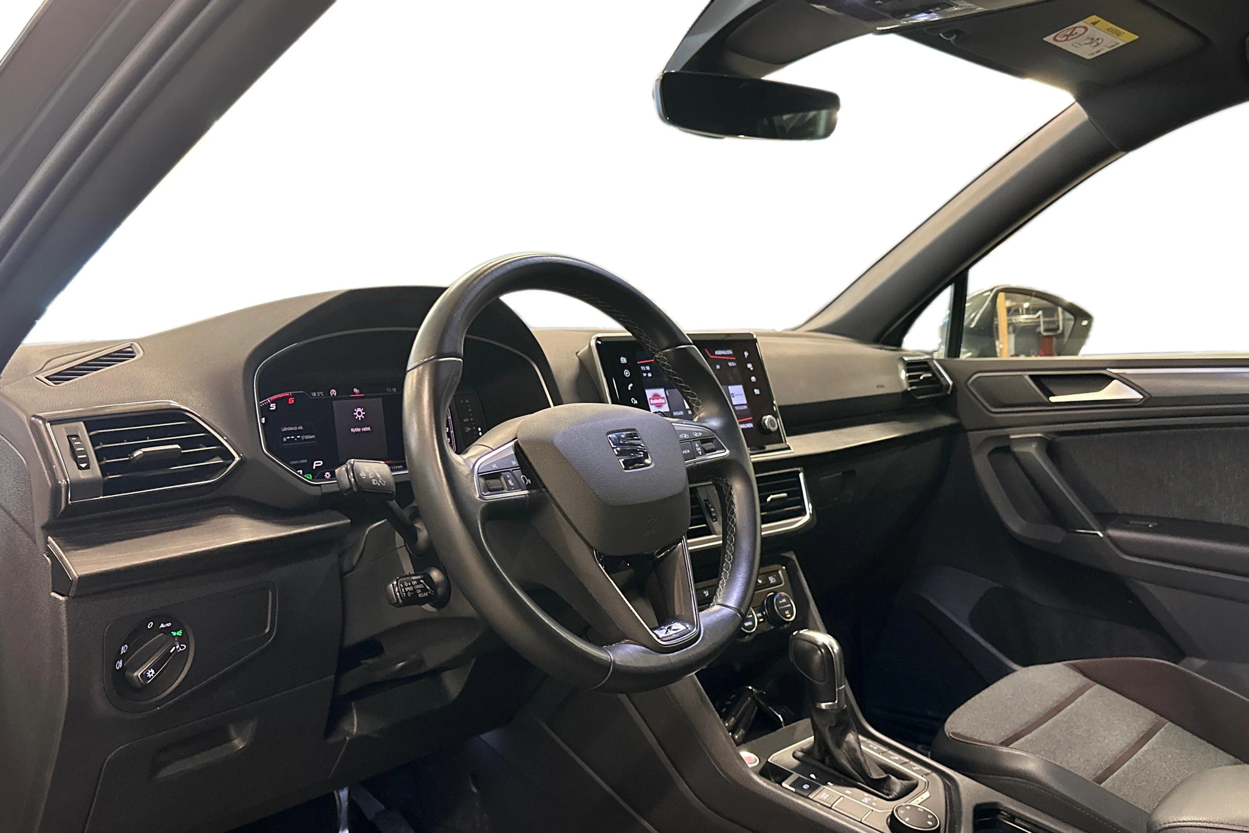 Harmaa SEAT Tarraco 2019 kuva 3.
