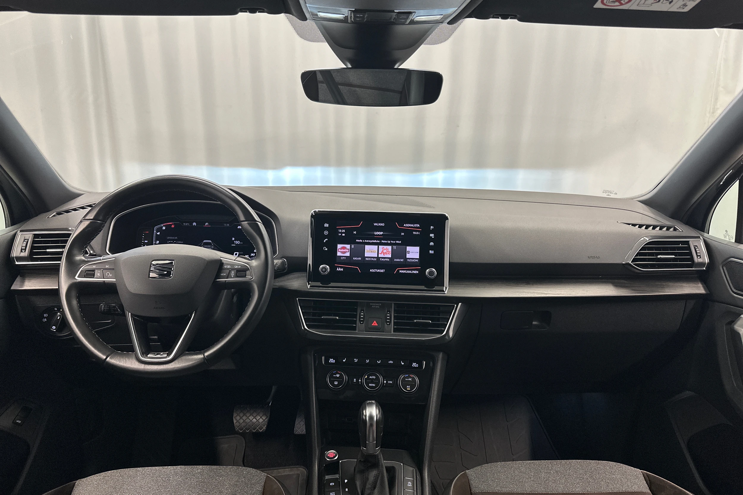 Harmaa SEAT Tarraco 2019 kuva 13.