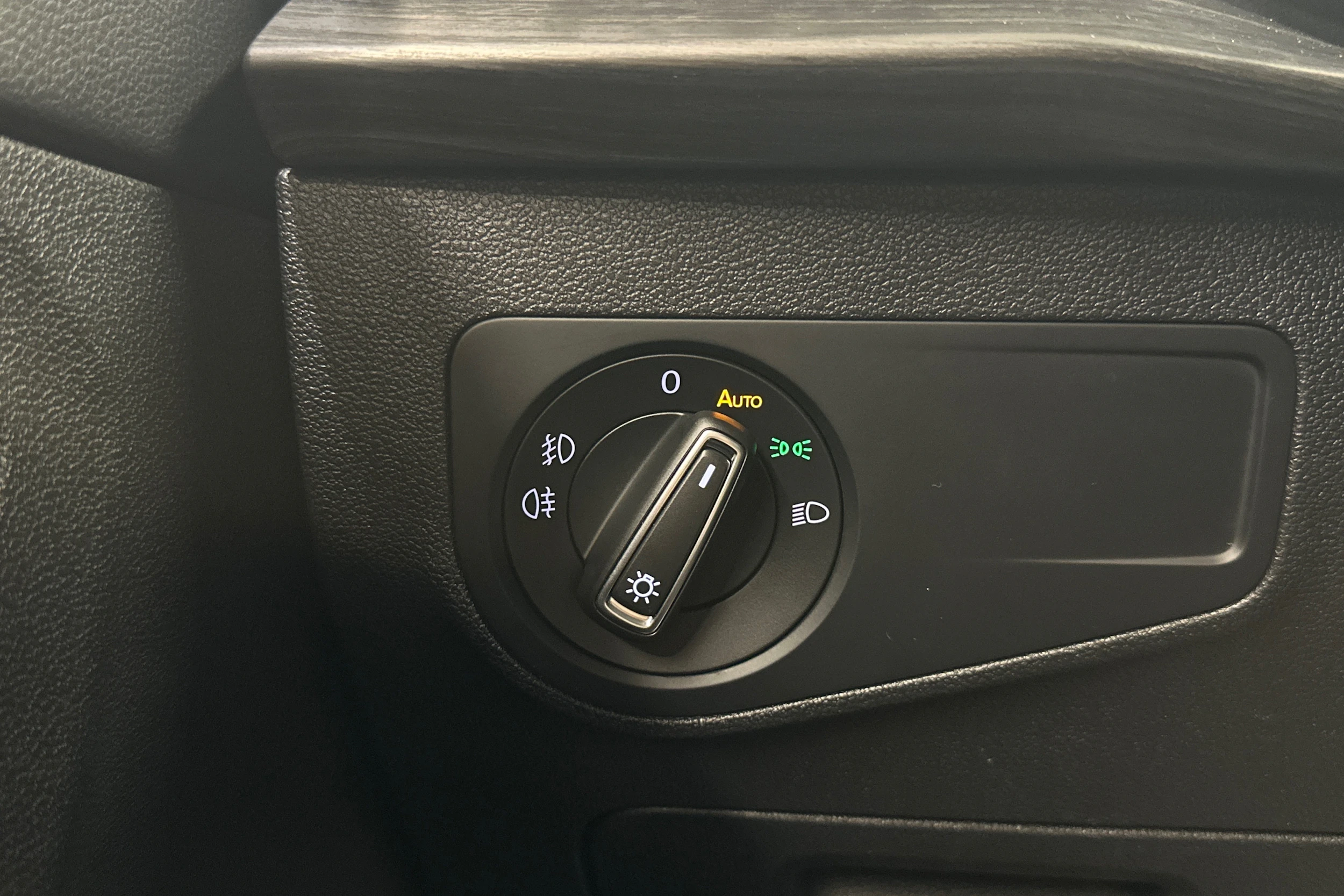 Harmaa SEAT Tarraco 2019 kuva 27.