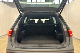 Harmaa SEAT Tarraco 2019 kuva 32.