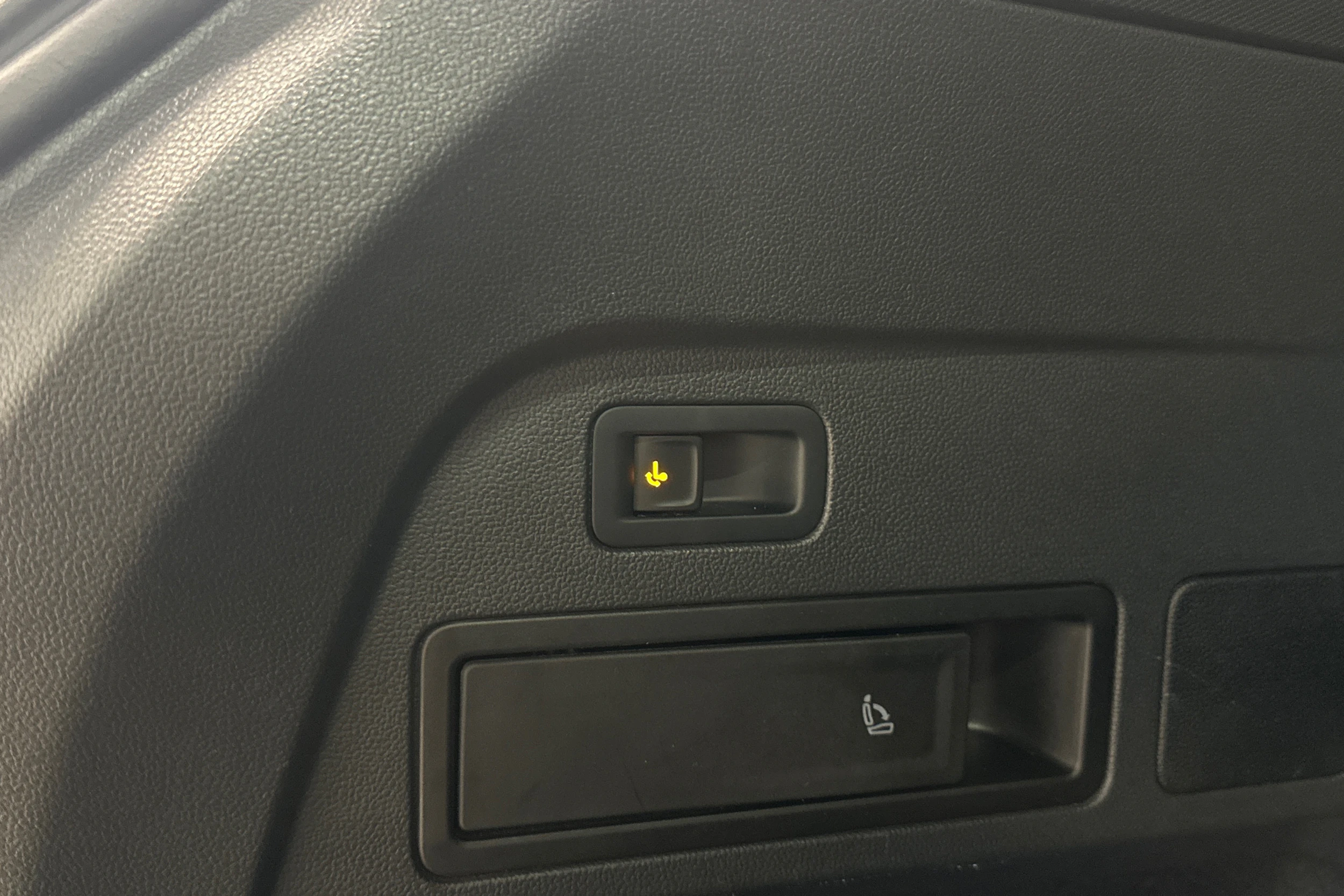 Harmaa SEAT Tarraco 2019 kuva 35.
