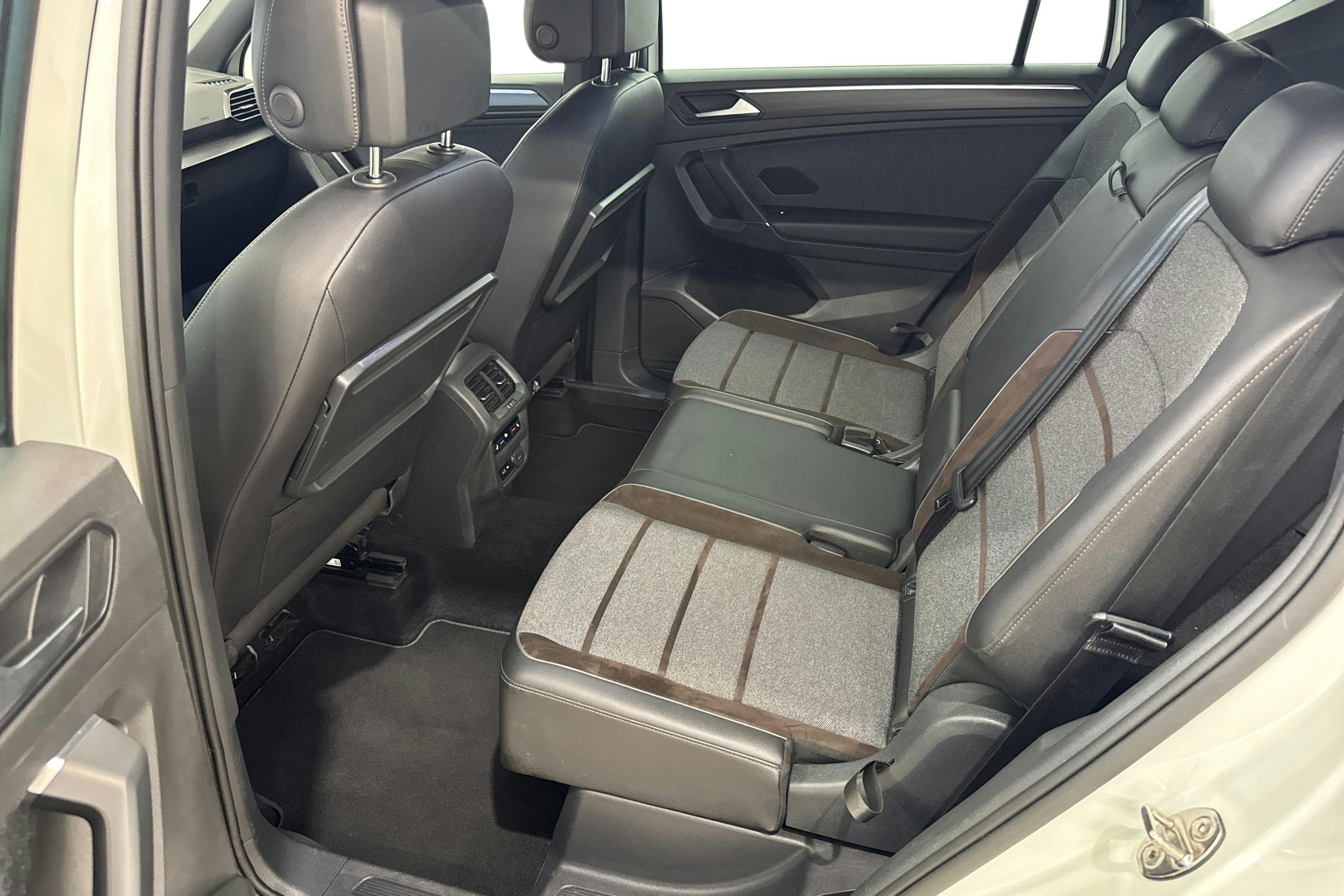 met. valkoinen SEAT Tarraco 2019 kuva 10.