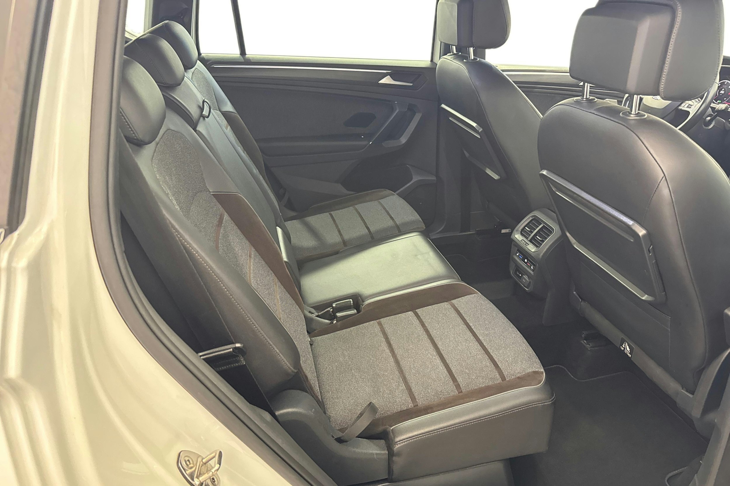 met. valkoinen SEAT Tarraco 2019 kuva 11.