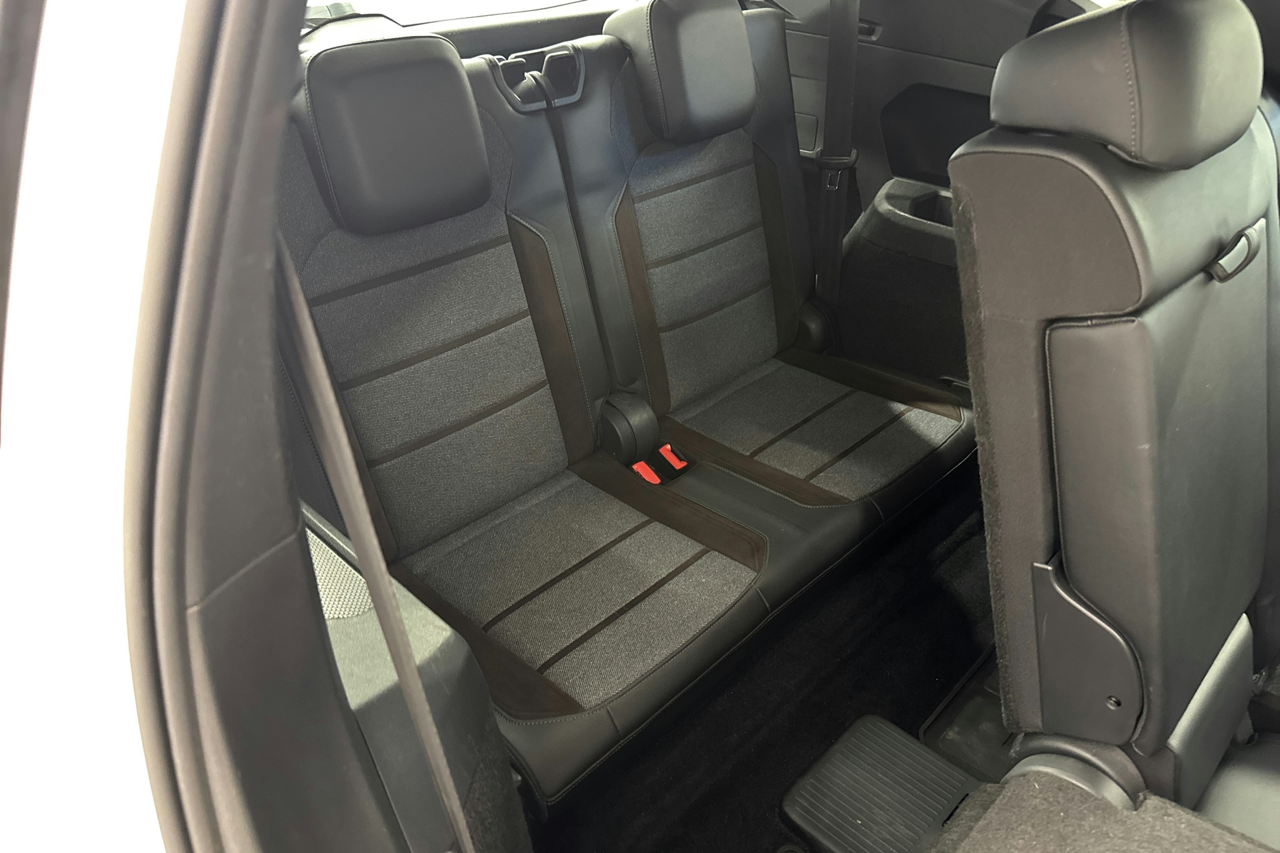 met. valkoinen SEAT Tarraco 2019 kuva 13.
