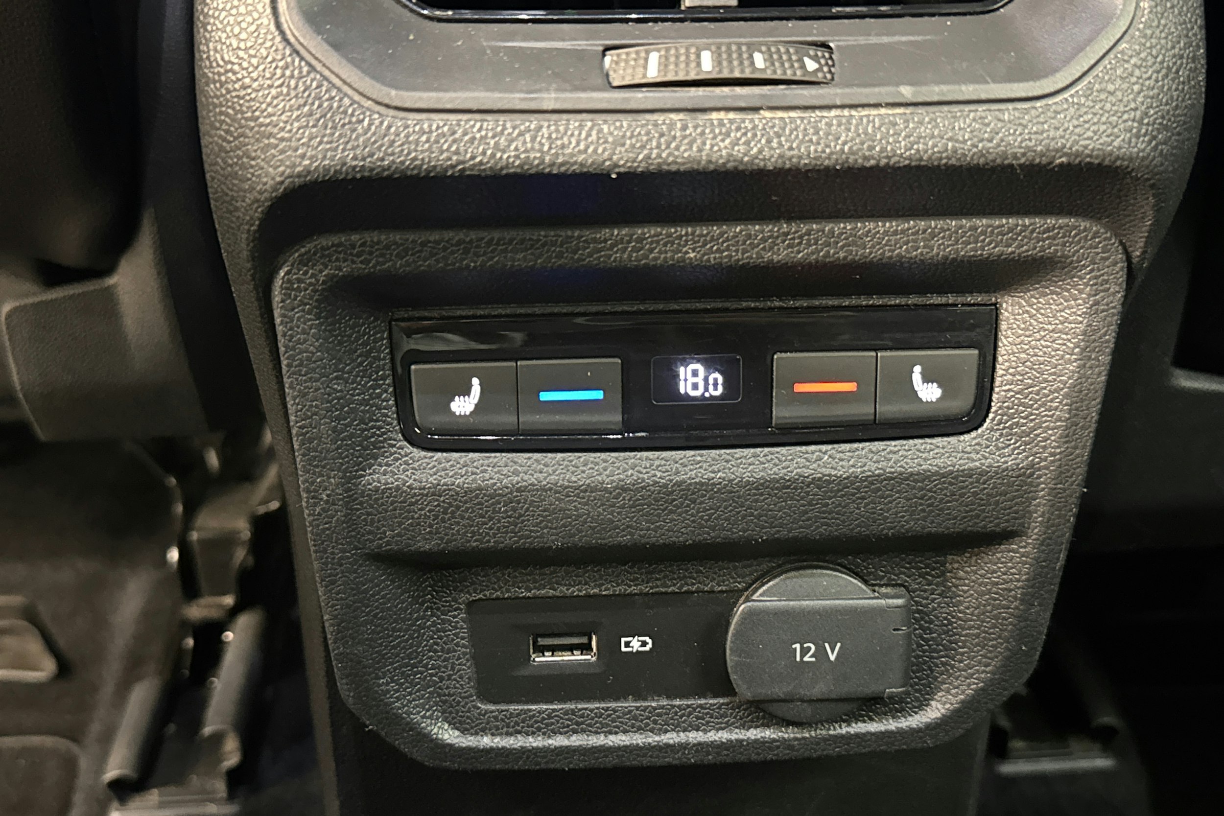 met. valkoinen SEAT Tarraco 2019 kuva 16.