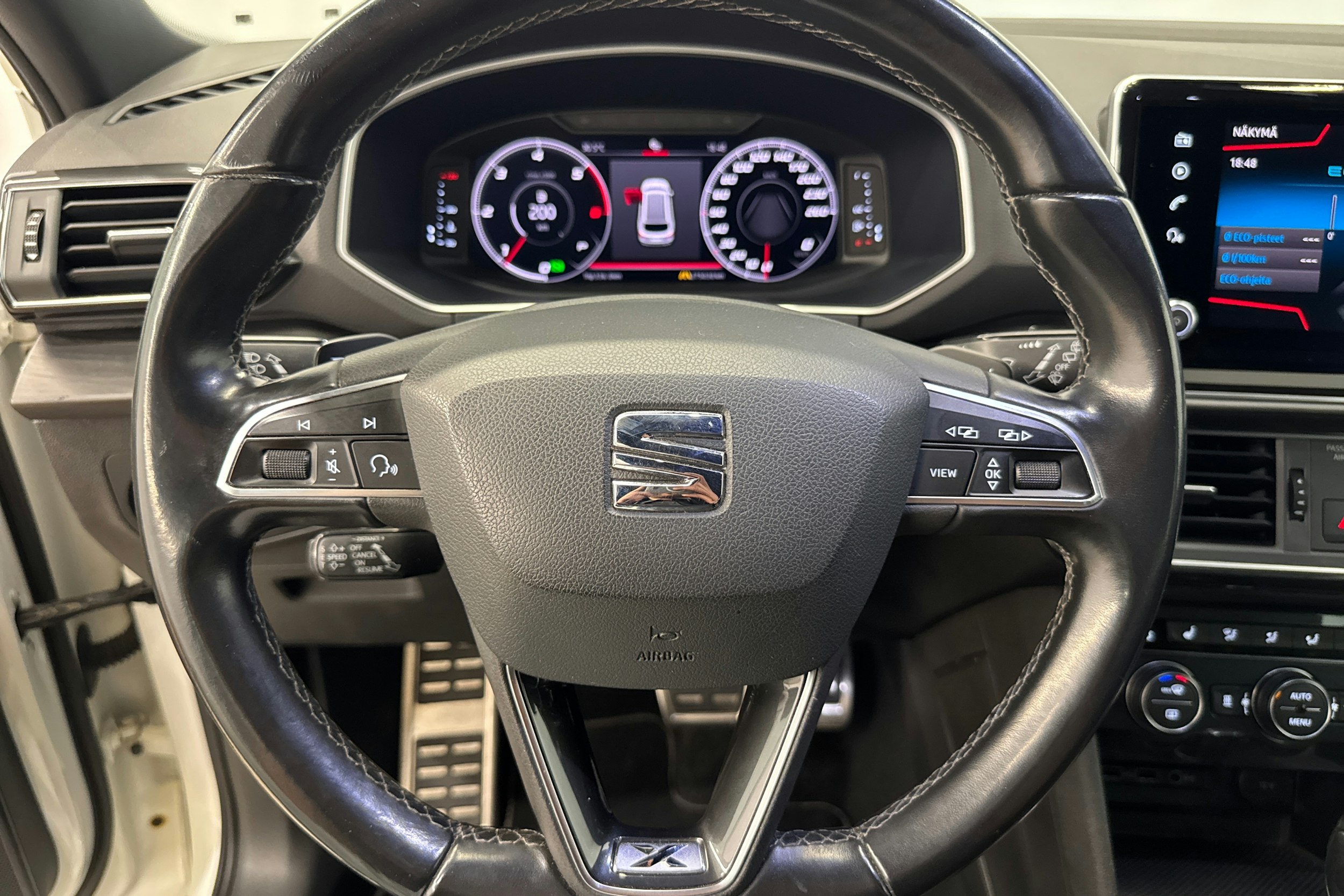met. valkoinen SEAT Tarraco 2019 kuva 21.