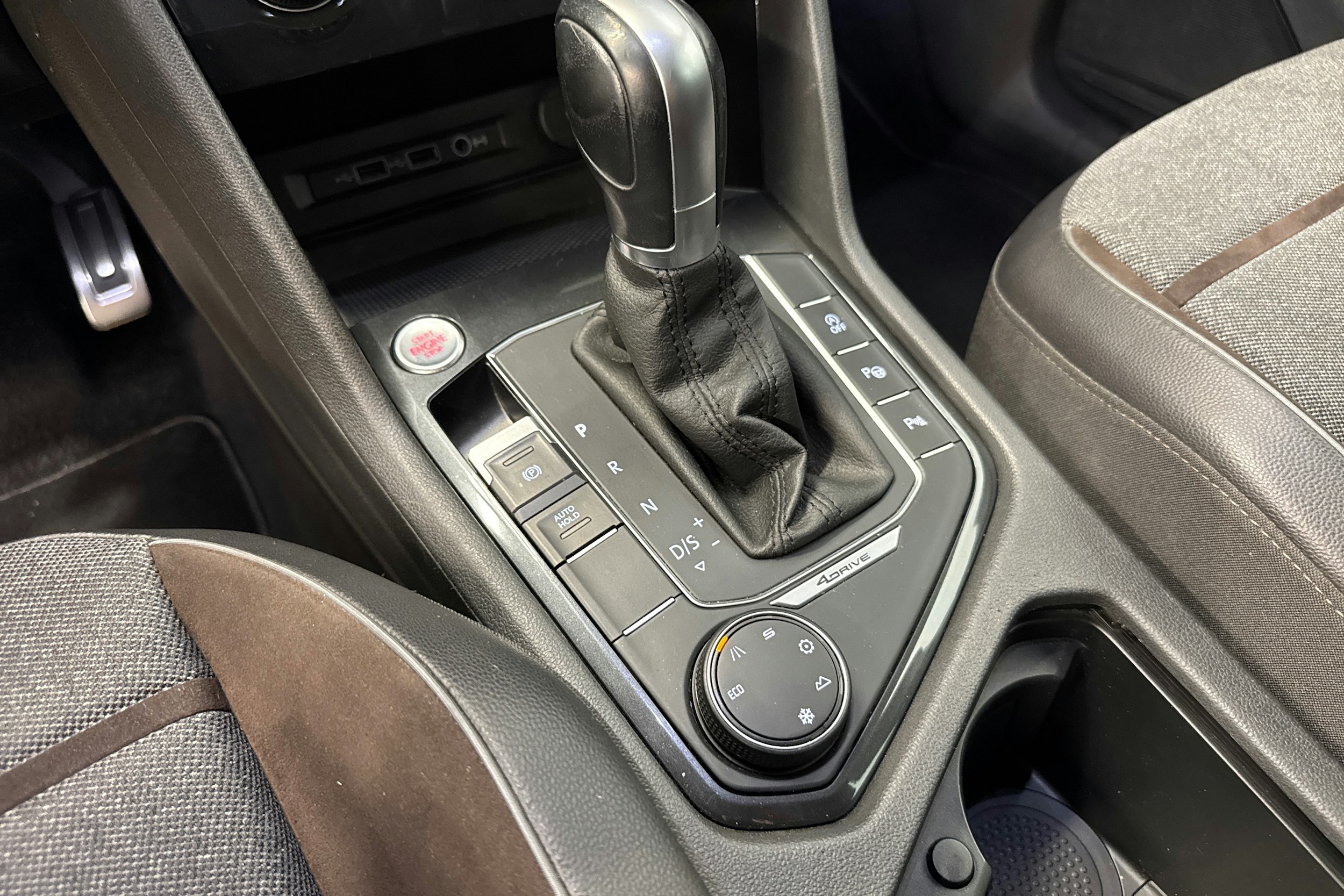 met. valkoinen SEAT Tarraco 2019 kuva 22.