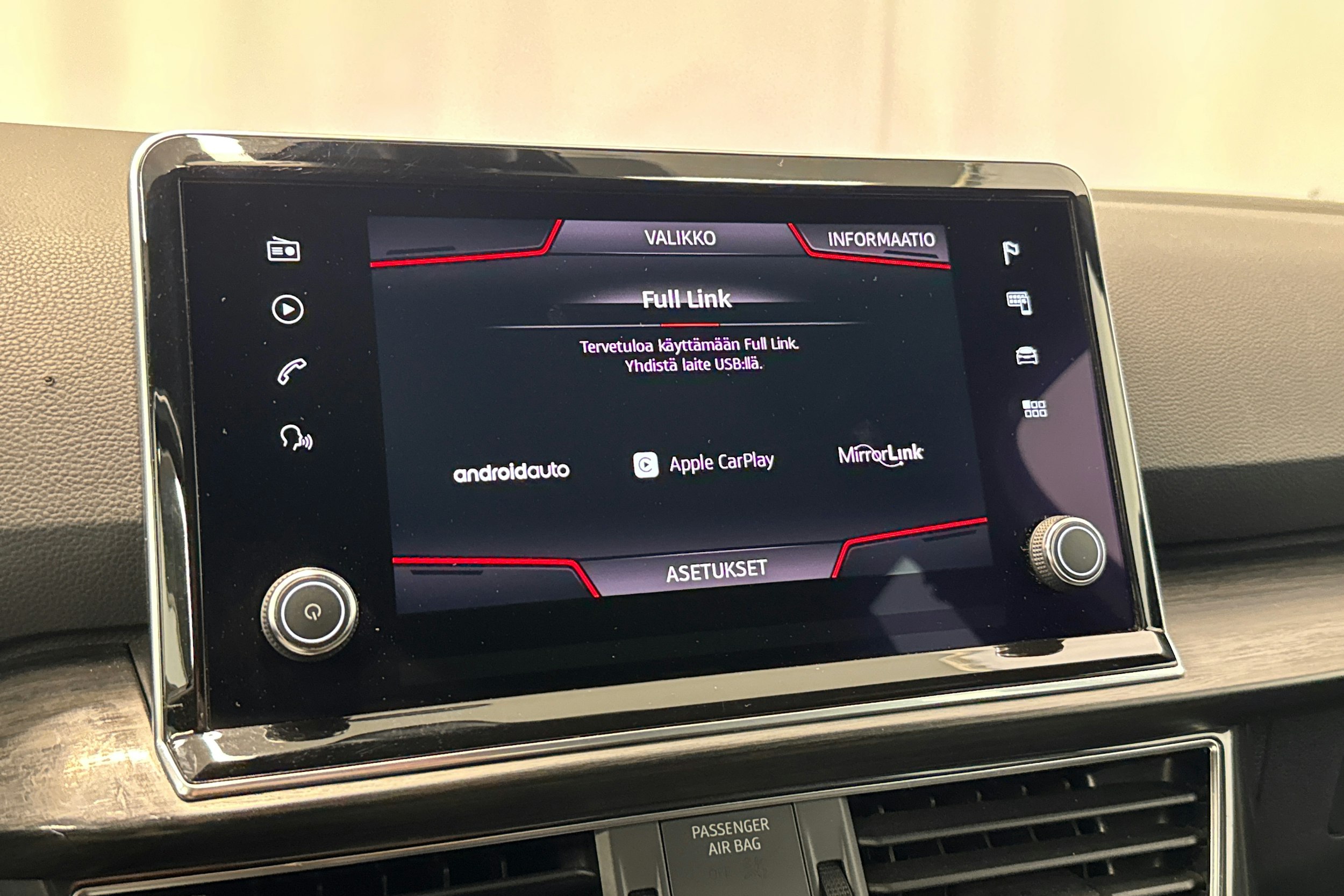 met. valkoinen SEAT Tarraco 2019 kuva 28.