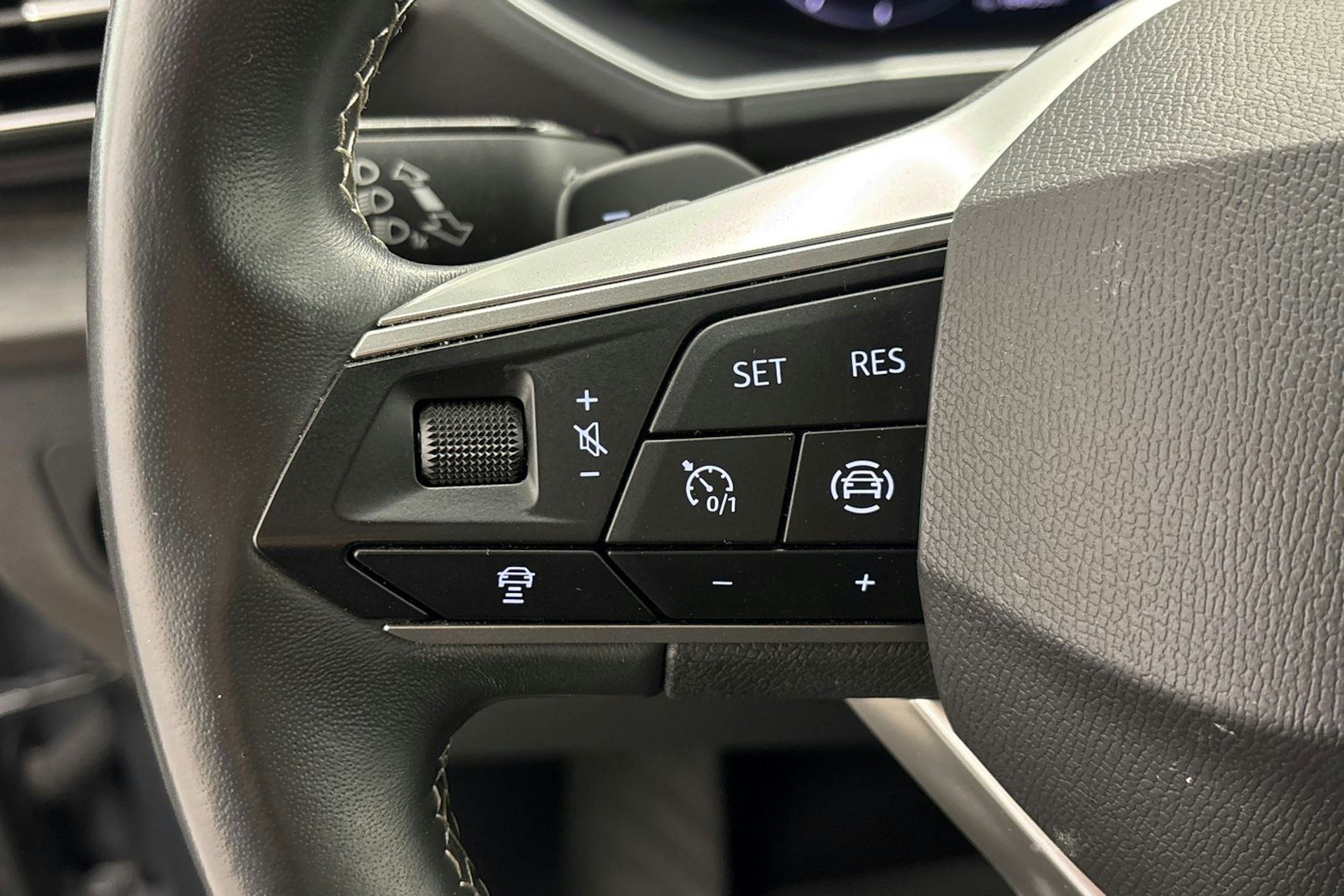 harmaa SEAT Tarraco 2021 kuva 16.