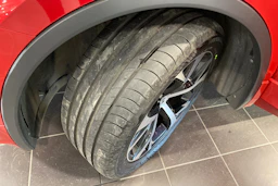 met. punainen SEAT Tarraco 2021 kuva 13.