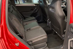 met. punainen SEAT Tarraco 2021 kuva 17.