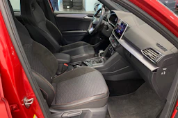 met. punainen SEAT Tarraco 2021 kuva 18.