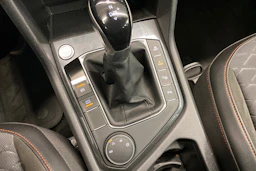 met. punainen SEAT Tarraco 2021 kuva 24.
