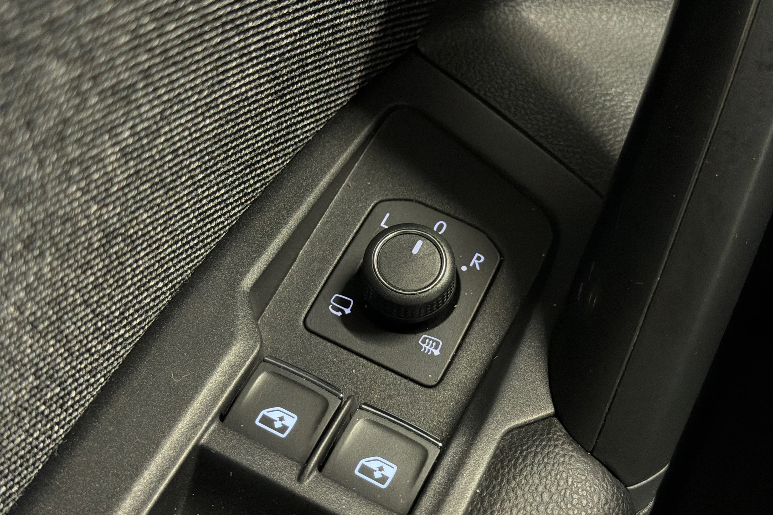 sininen SEAT Tarraco 2021 kuva 21.