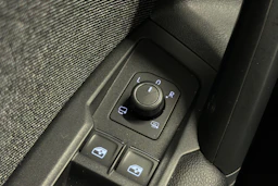 sininen SEAT Tarraco 2021 kuva 21.